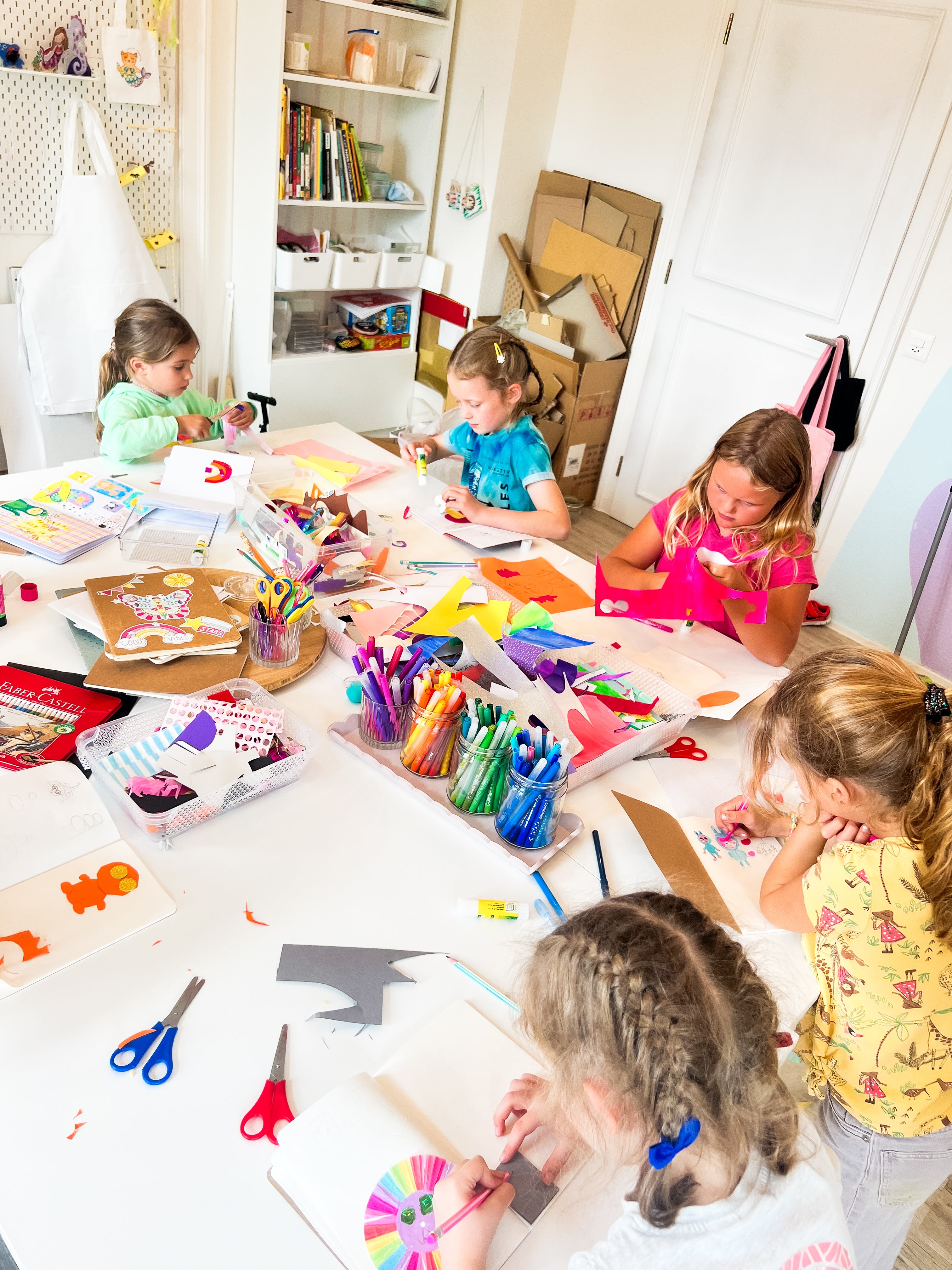 TUESDAY Craft Club 4-6yrs