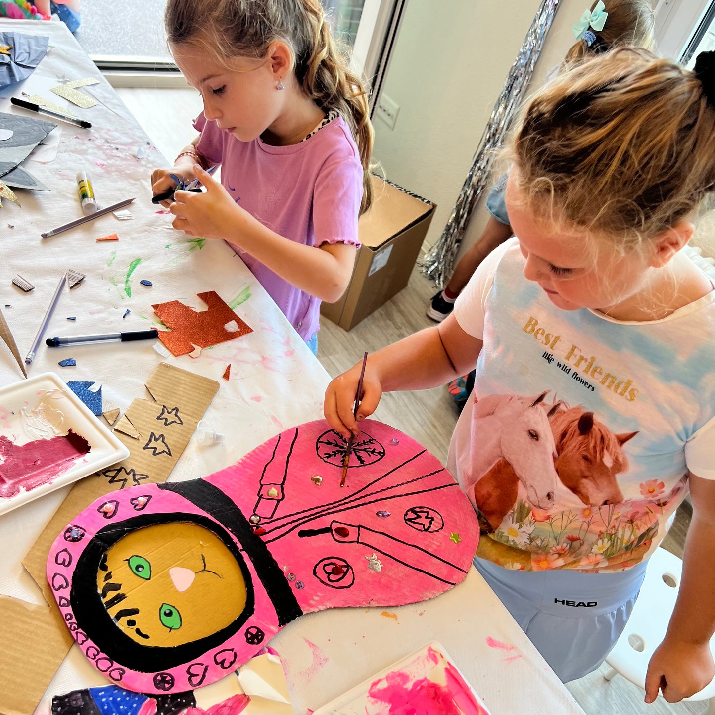 MONDAY Craft Club 6-8yrs