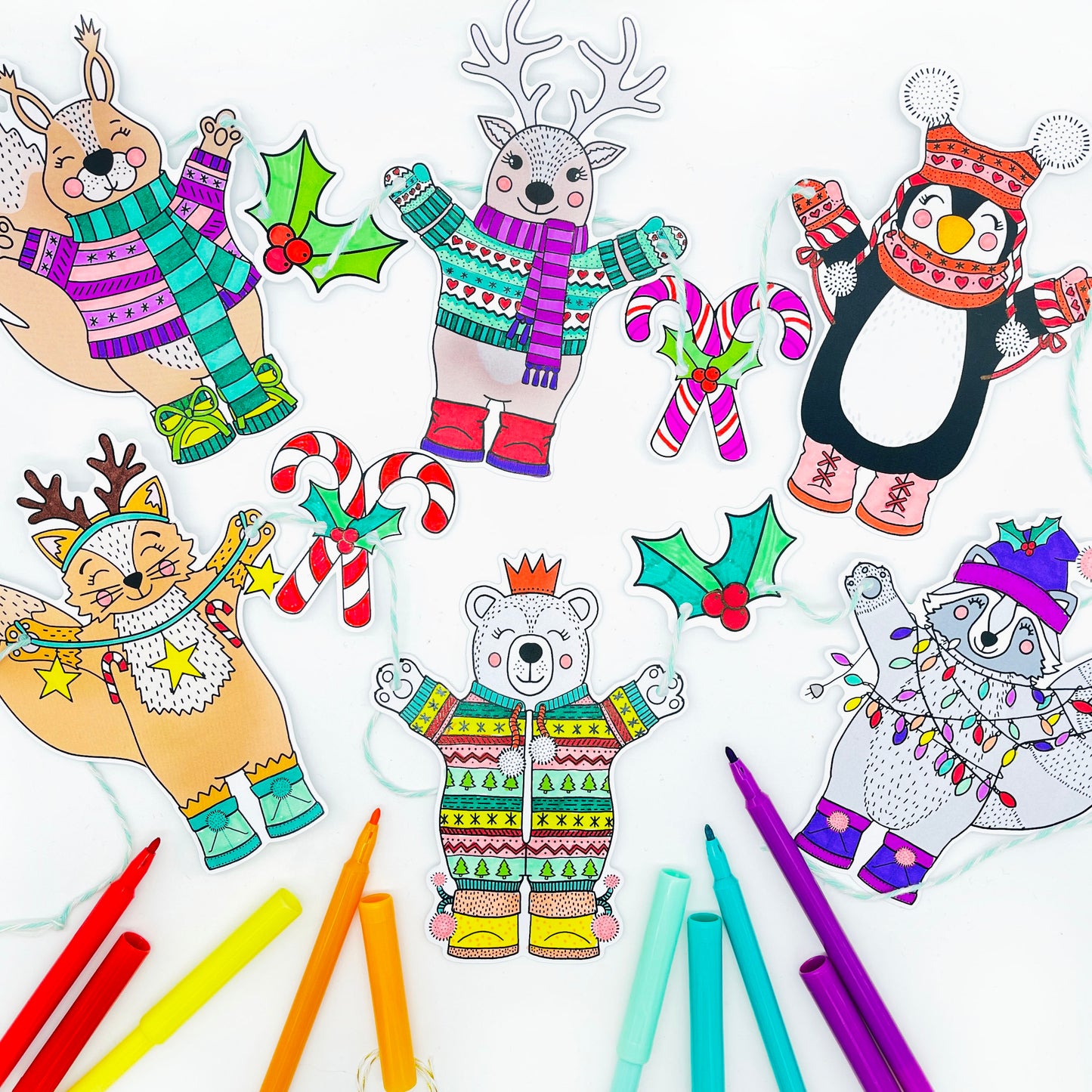 Load image into Gallery viewer, Festive Animals Garland
