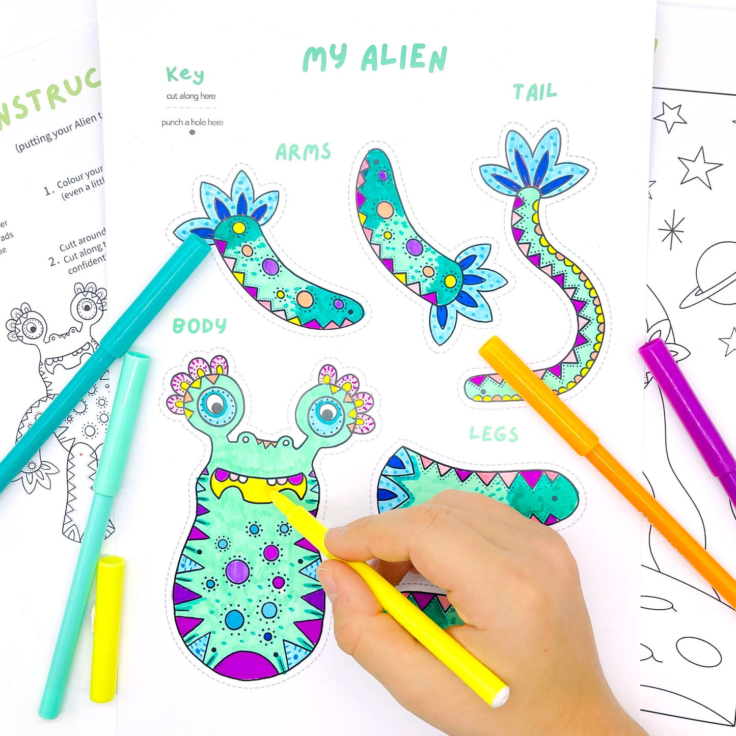 kids alien colouring craft