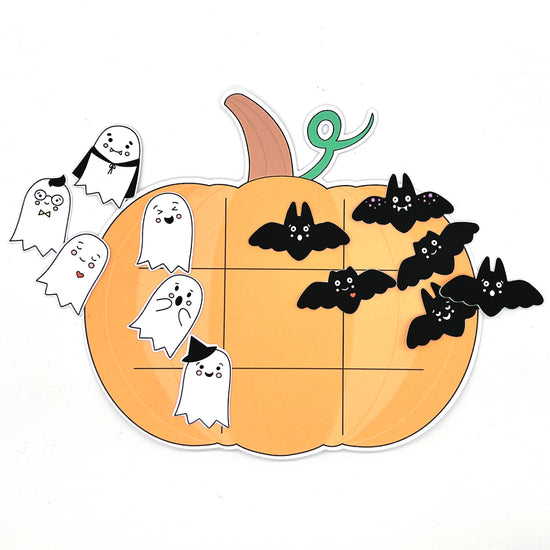 Load image into Gallery viewer, halloween theme noughts and crosses with a pumpkin playing board and ghosts and bat playing pieces
