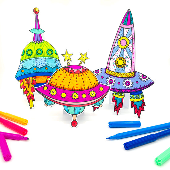 Load image into Gallery viewer, Spaceship colouring kit - Loubiblu
